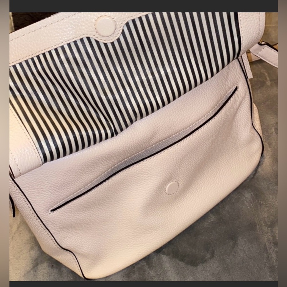 Kate Spade purse - Picture 3 of 8